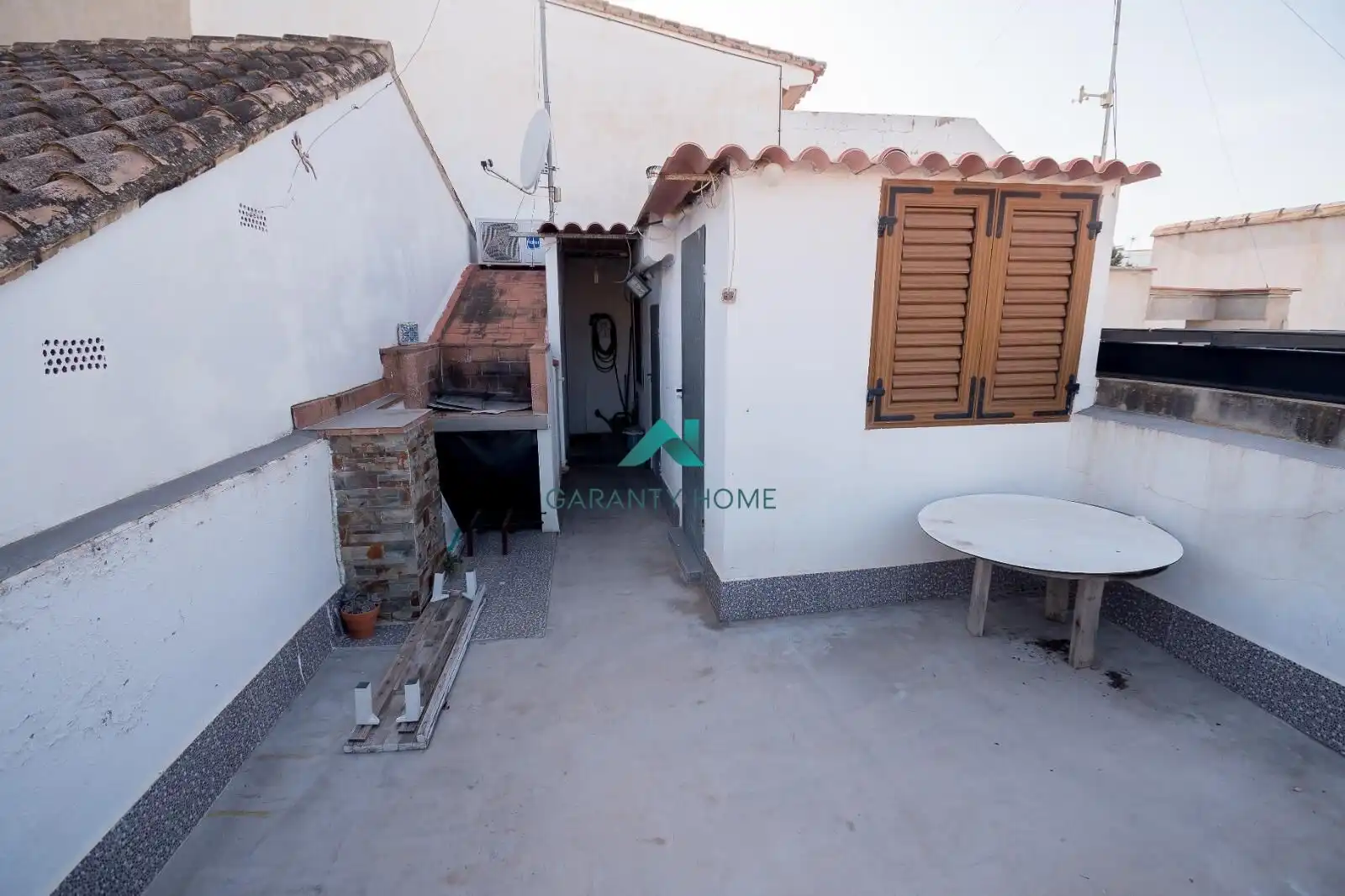 Vista exterior de Casa o xalet en venda en Sagunto / Sagunt amb Aire condicionat, Calefacció i Terrassa