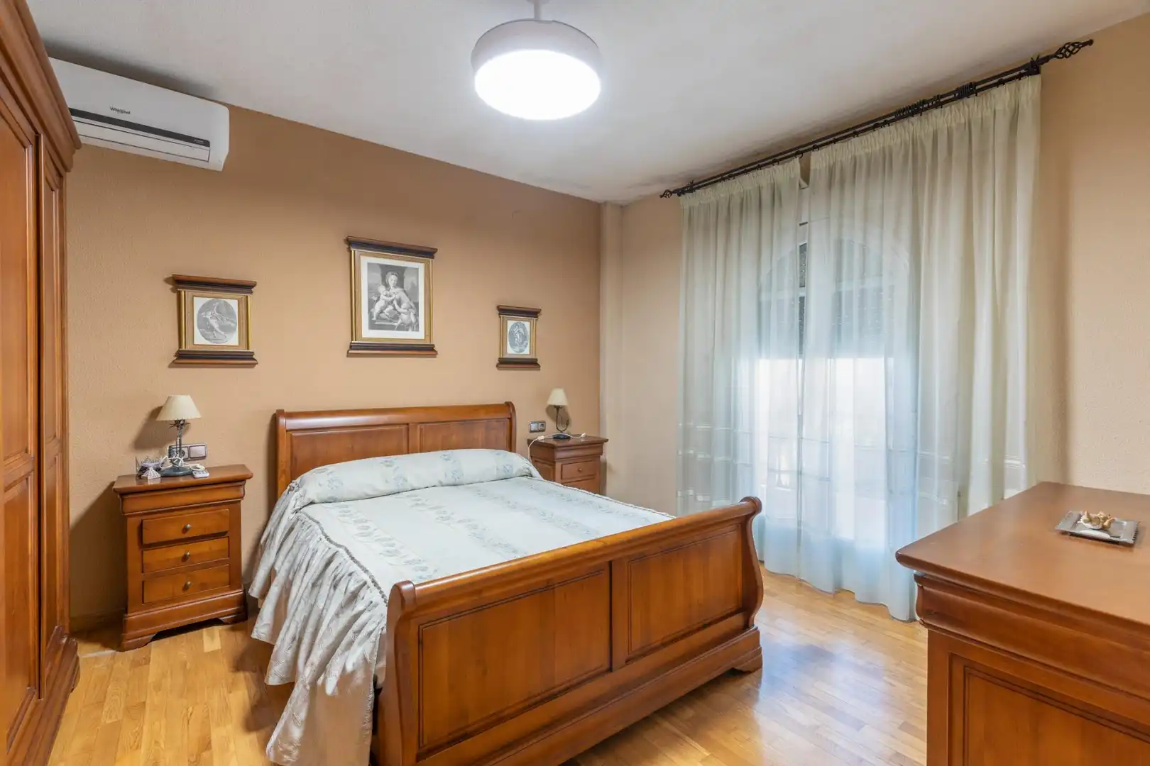 Habitación de Casa adosada en venta en Santa Fe con Aire acondicionado y Calefacción