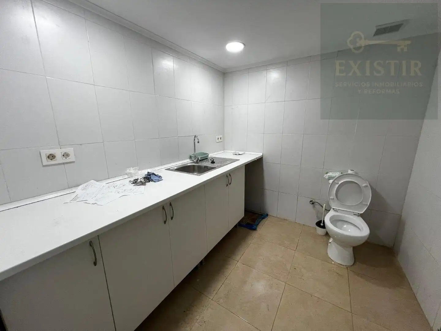 Garage for sale in San Juanillo