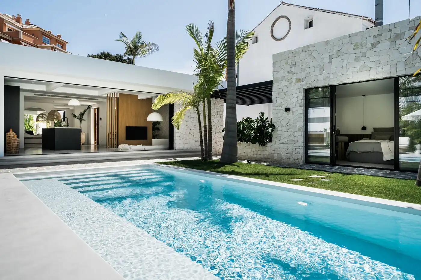 Piscina de Casa o chalet en venta en Marbella con Aire acondicionado, Calefacción y Terraza