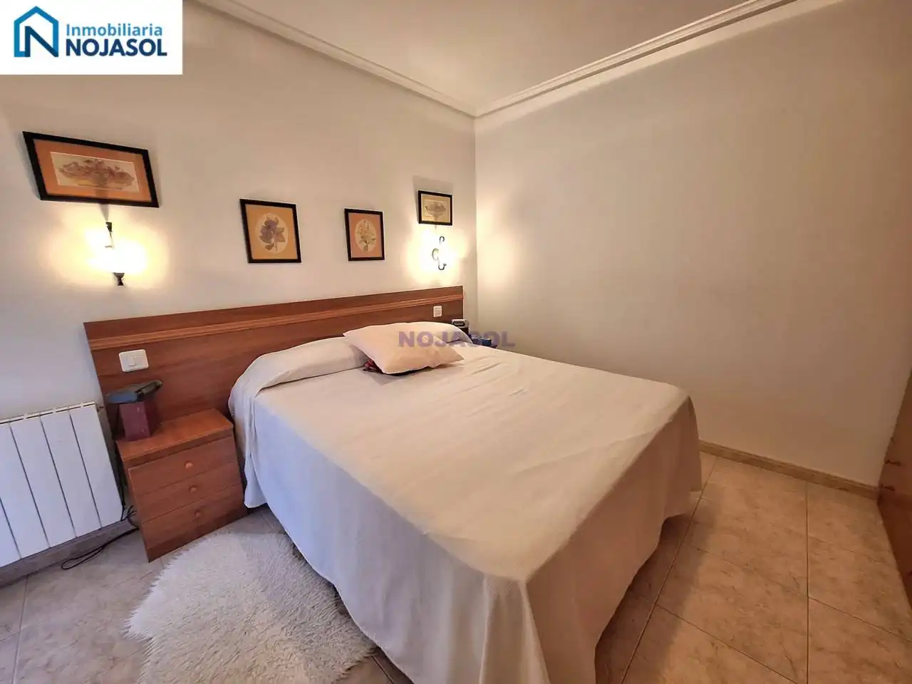 Dormitori de Apartament en venda en Noja amb Calefacció, Terrassa i Moblat