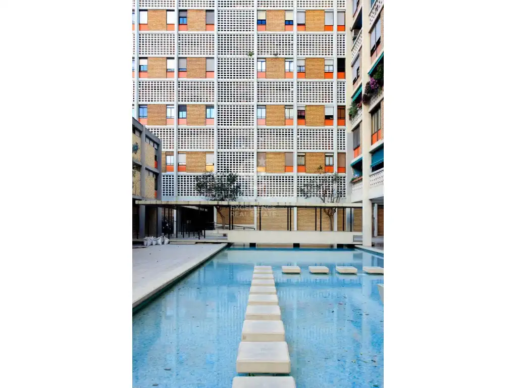 Piscina de Dúplex en venda en Valencia amb Aire condicionat, Calefacció i Balcó