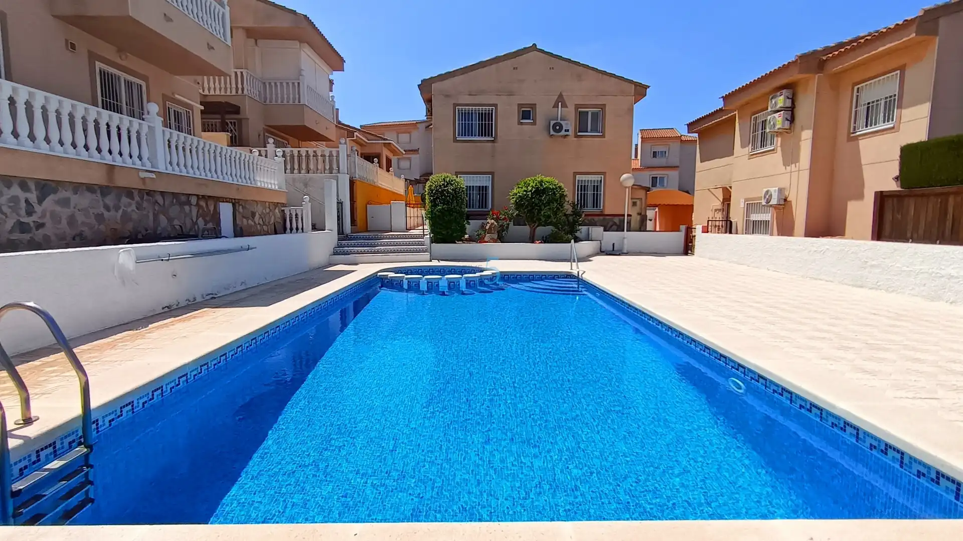 Casa o xalet en venda a Rojales Hills - Rosa Bugalows