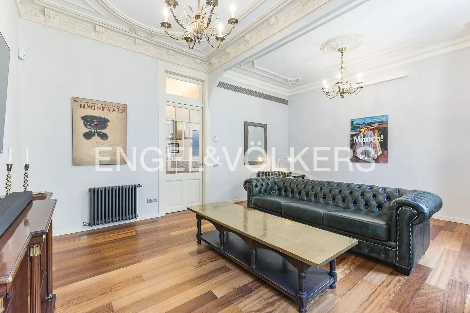 Living room of Flat for sale in  Barcelona Capital  with Air Conditioner, Heating and Parquet flooring