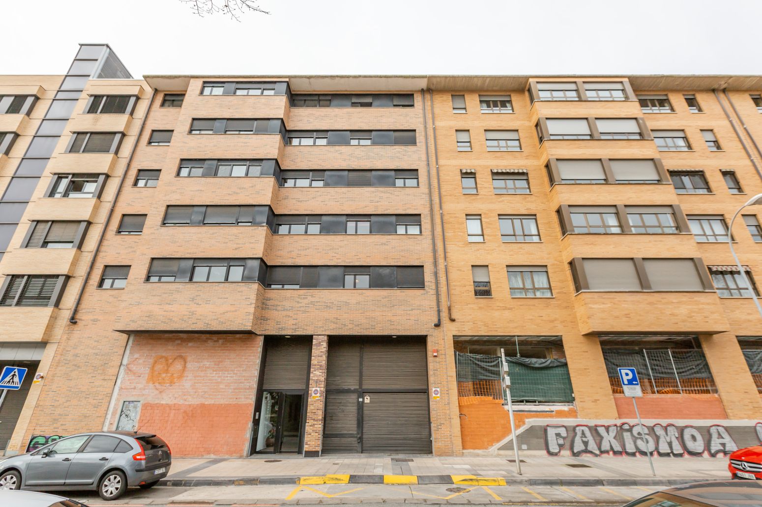 Vista exterior de Piso en venta en  Pamplona / Iruña con Calefacción y Trastero