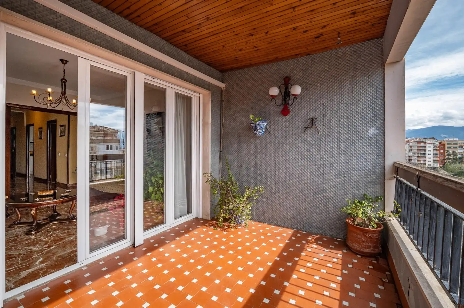 Terraza de Piso en venta en Granada con Terraza, Trastero y Balcón