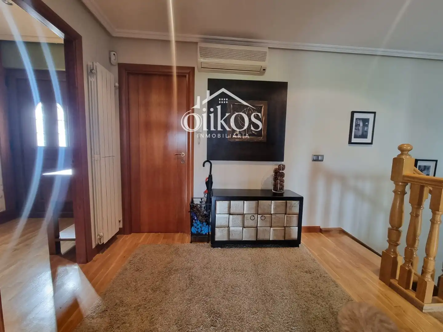 Sala de estar de Casa adosada en venta en Villamayor con Aire acondicionado, Calefacción y Parquet