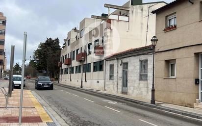 Vista exterior de Casa o xalet en venda en Burgos Capital amb Calefacció, Jardí privat i Traster