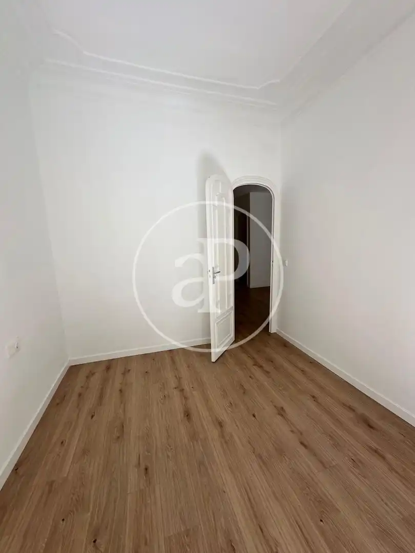 Wohnung zur Miete in Valencia mit Klimaanlage, Heizung und Terrasse