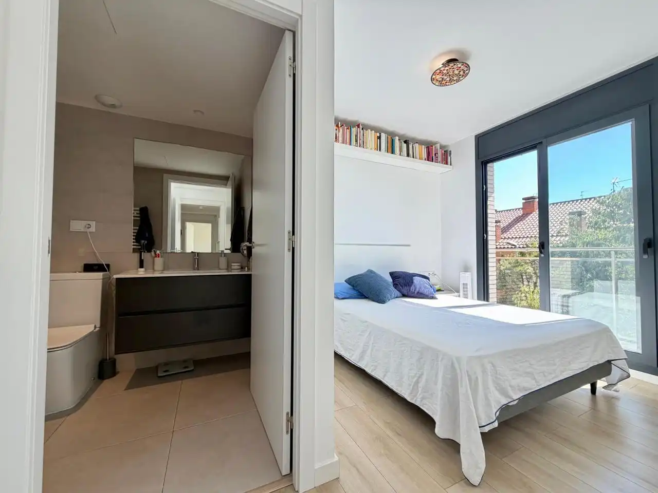 Habitación de Piso en venta en Montcada i Reixac con Aire acondicionado, Calefacción y Parquet