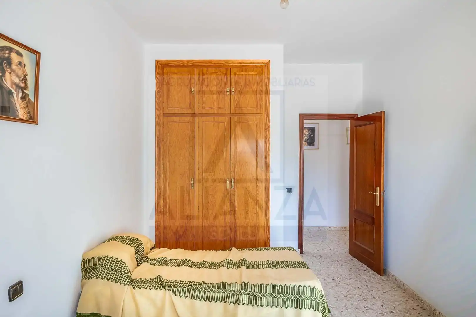 Houses for sale in Sanlúcar la Mayor, Sevilla