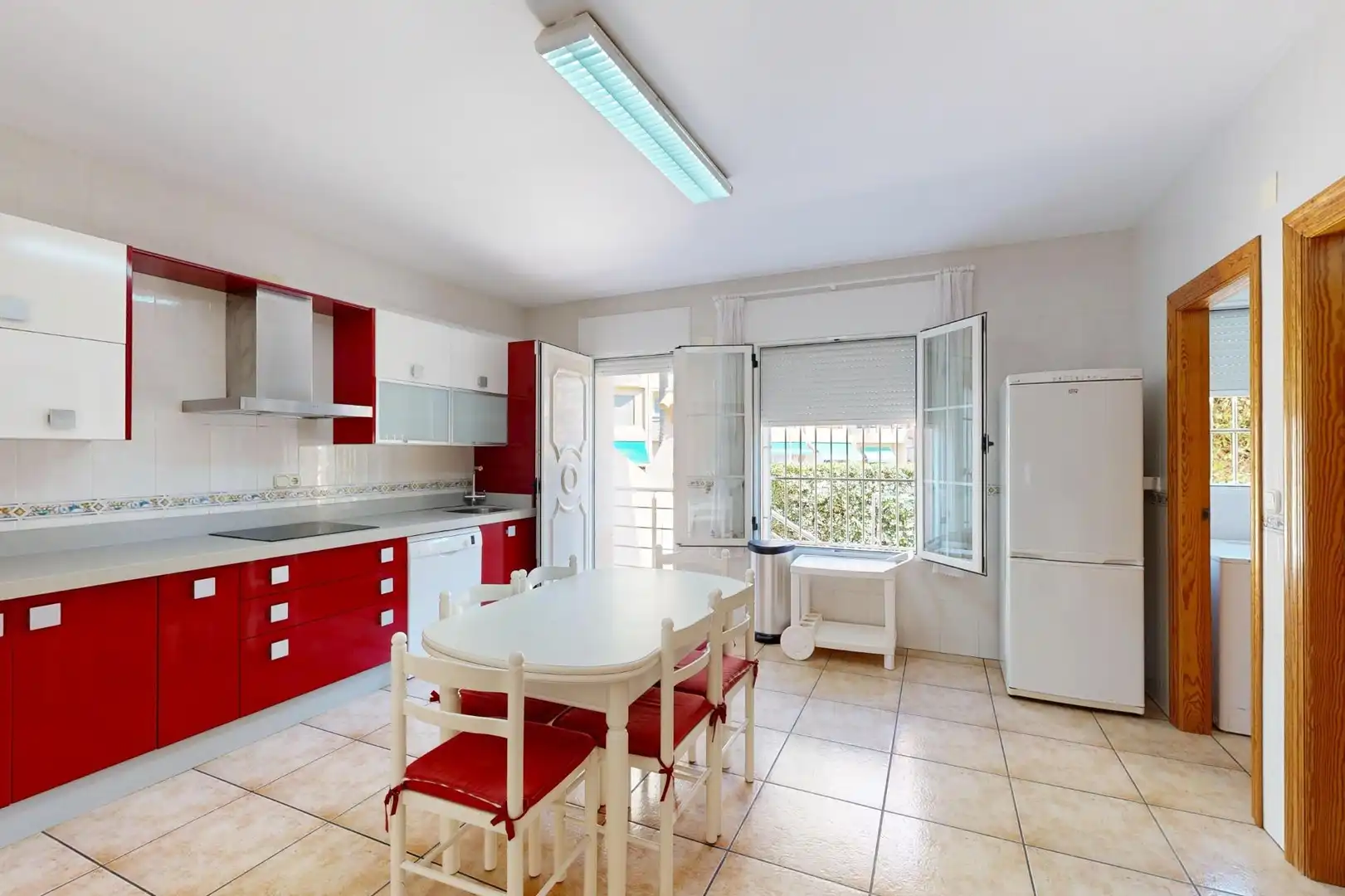 Cocina de Casa o chalet en venta en Cartagena con Jardín privado y Terraza