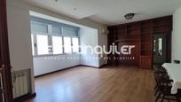 Sala d'estar de Pis de lloguer en  Madrid Capital amb Aire condicionat i Moblat