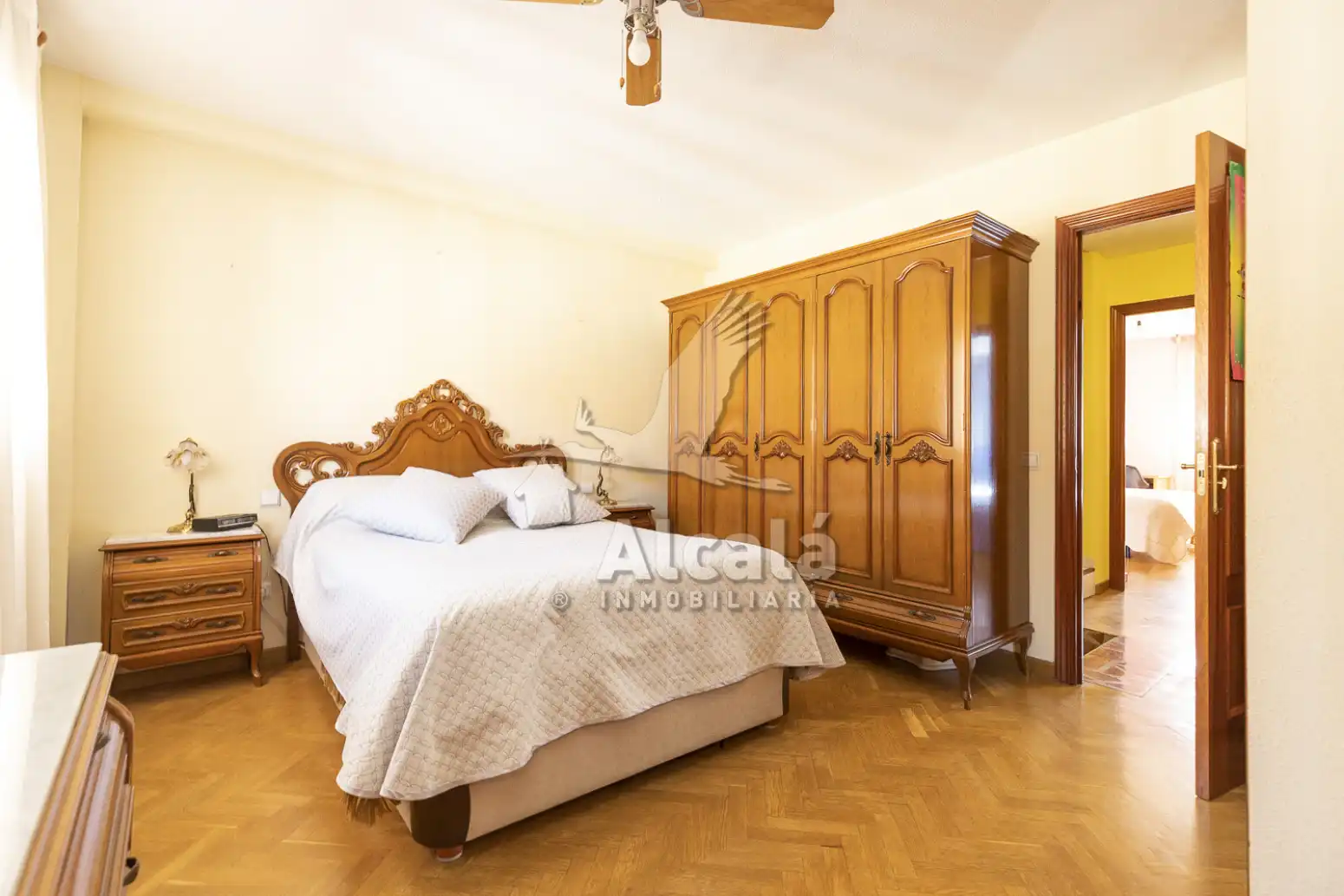 Schlafzimmer von Einfamilien-Reihenhaus zum Verkauf in Alcalá de Henares mit Heizung, Parkett und Schwimmbad