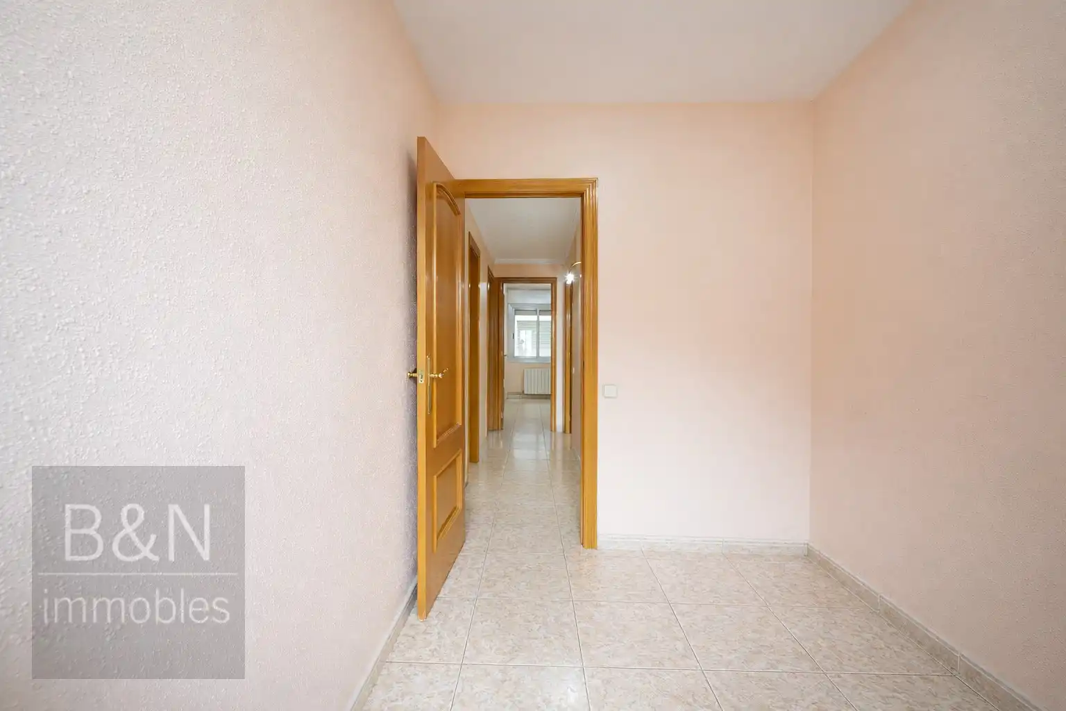 Flat for sale in Terrassa  with Heating