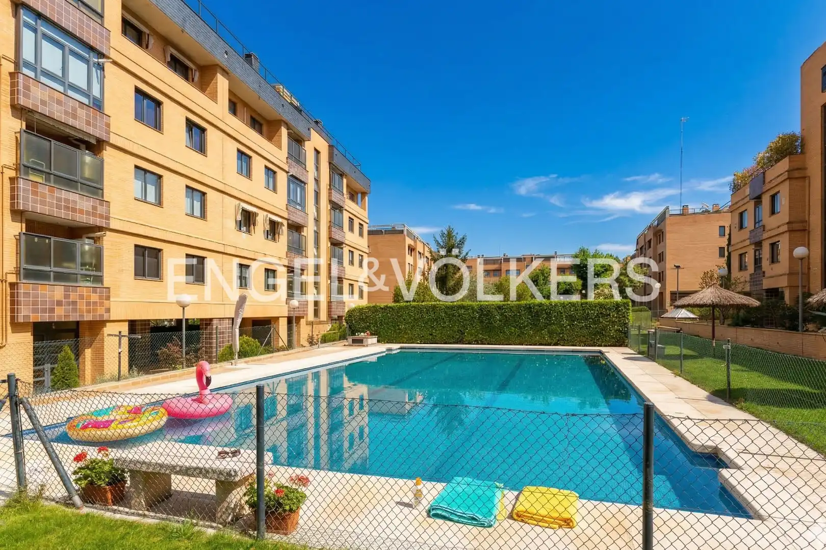 Piscina de Piso en venta en La Moraleja con Aire acondicionado, Calefacción y Terraza