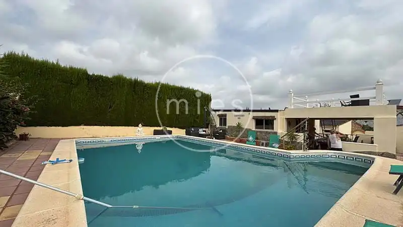 Swimming pool of Houses for sale in Turís  with Air Conditioner, Heating and Private garden