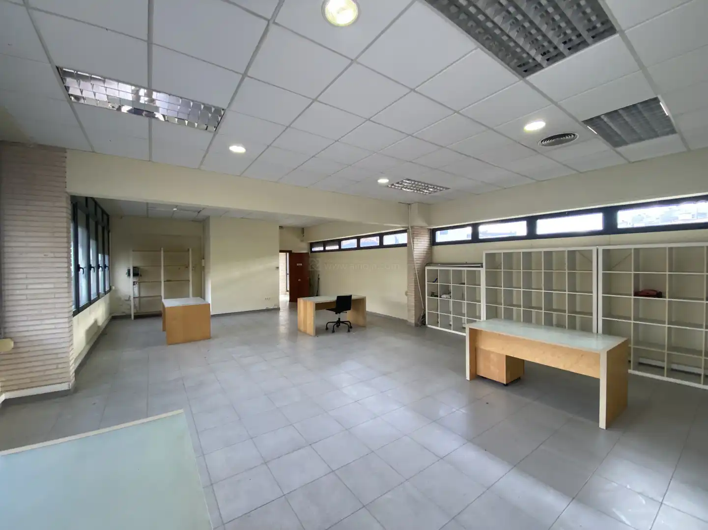 Local de lloguer en  Logroño