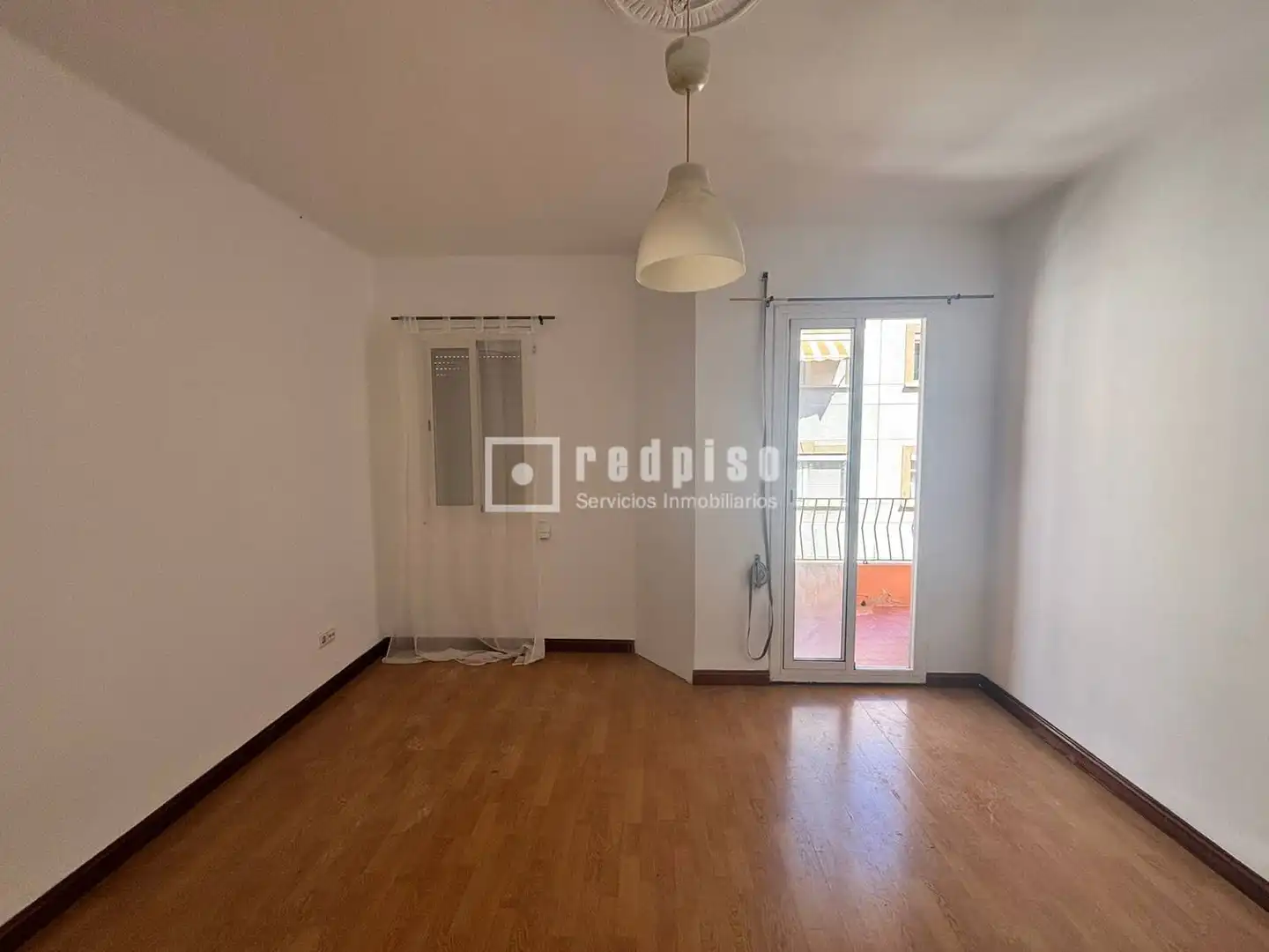 Habitación de Piso en venta en Paterna con Calefacción