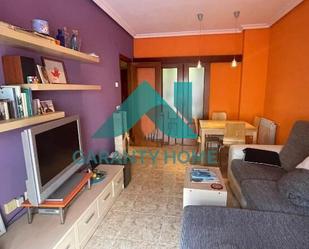 Living room of Flat to rent in Cáceres Capital  with Heating