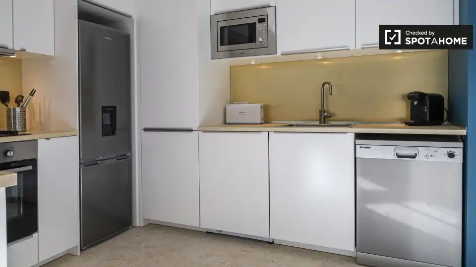 Kitchen of Flat for rent in Valencia  with Air Conditioner, Heating and Furnished