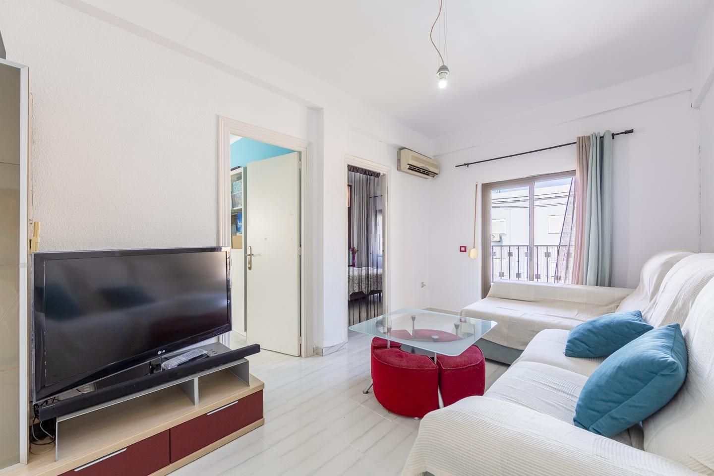 Sala d'estar de Pis en venda en  Almería Capital amb Aire condicionat i Terrassa