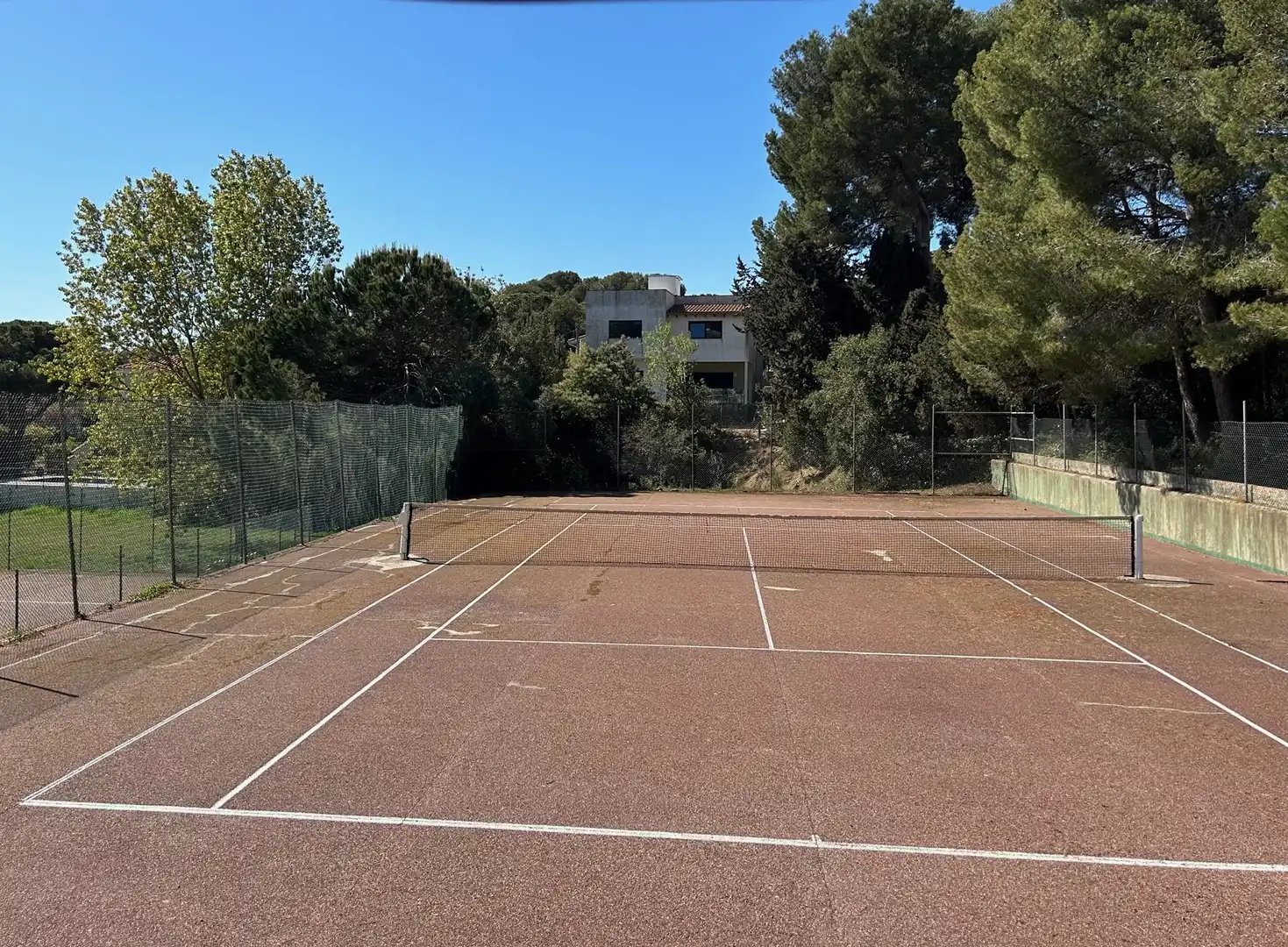 Aparcament de Casa adosada en venda en Lloret de Mar amb Aire condicionat, Calefacció i Jardí privat