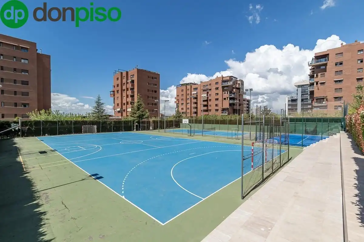 Swimming pool of Flat for sale in Granada  with Air Conditioner, Terrace and Community pool