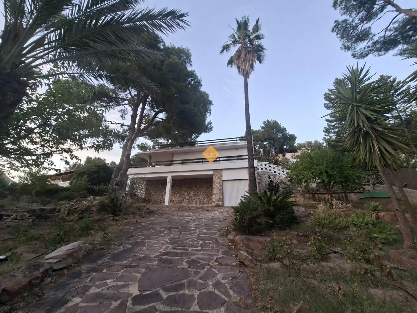 Vista exterior de Casa o xalet en venda en Náquera amb Piscina i Piscina comunitària