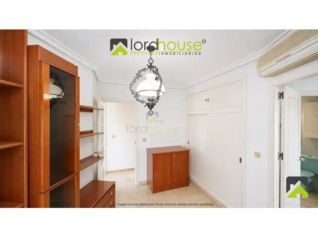 Piso con ascensor en venta en Calle Jose Mouliaa 55, imagen 32