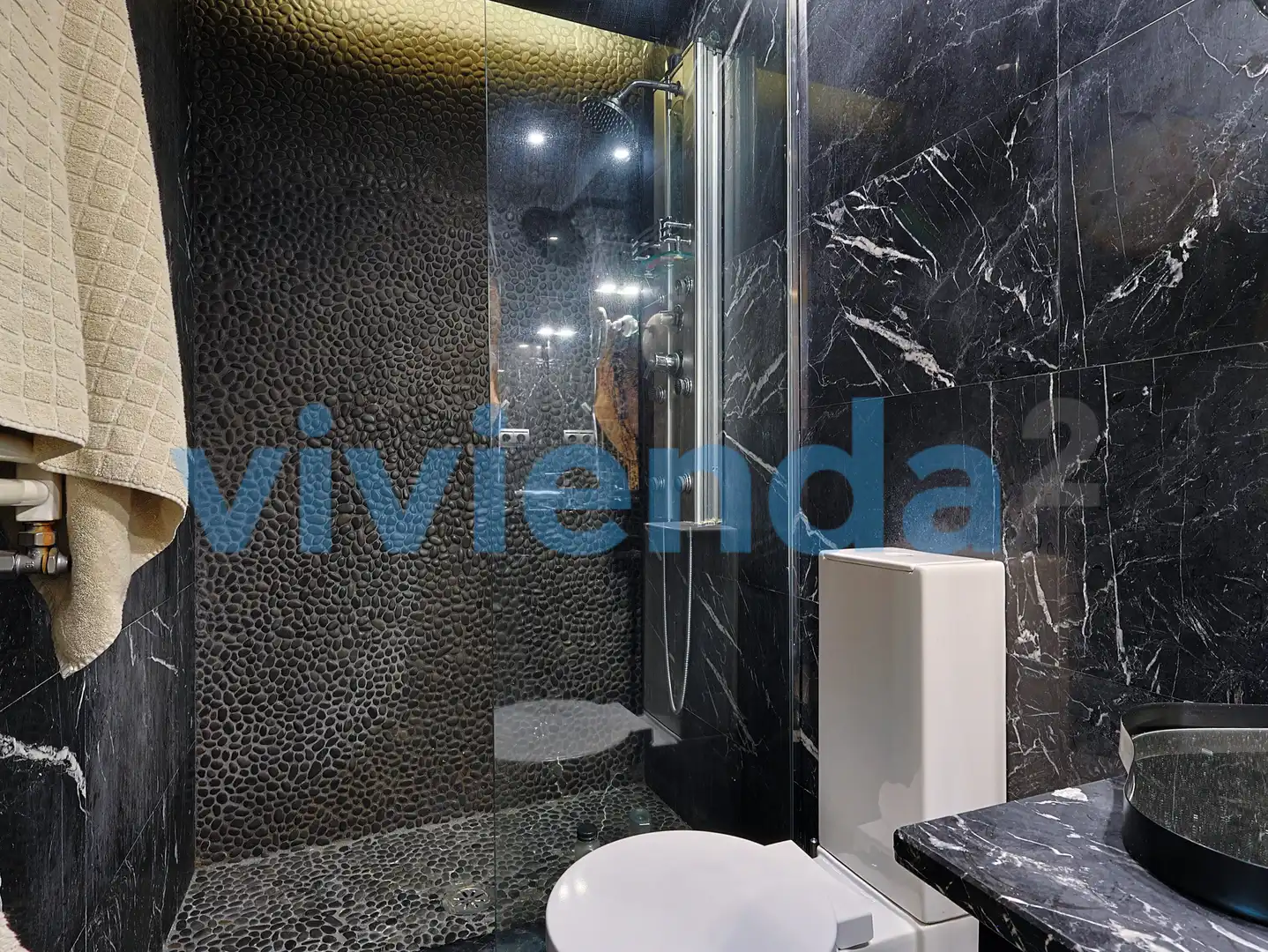 Badezimmer von Haus oder Chalet zur Miete in Madrid mit Heizung, Terrasse und Abstellraum
