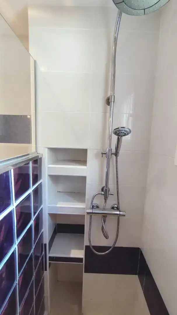 Badezimmer von Wohnung zur Miete in Málaga Capital mit Klimaanlage