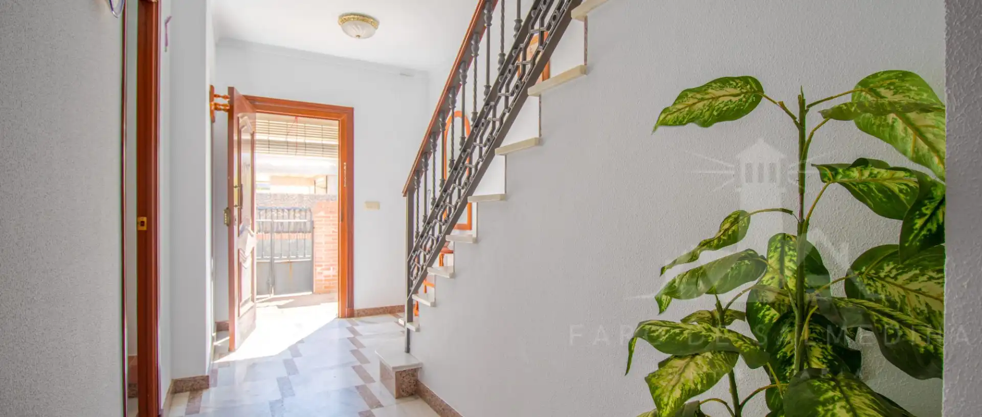Casa adosada en venta en Chipiona con Aire acondicionado, Trastero y Amueblado
