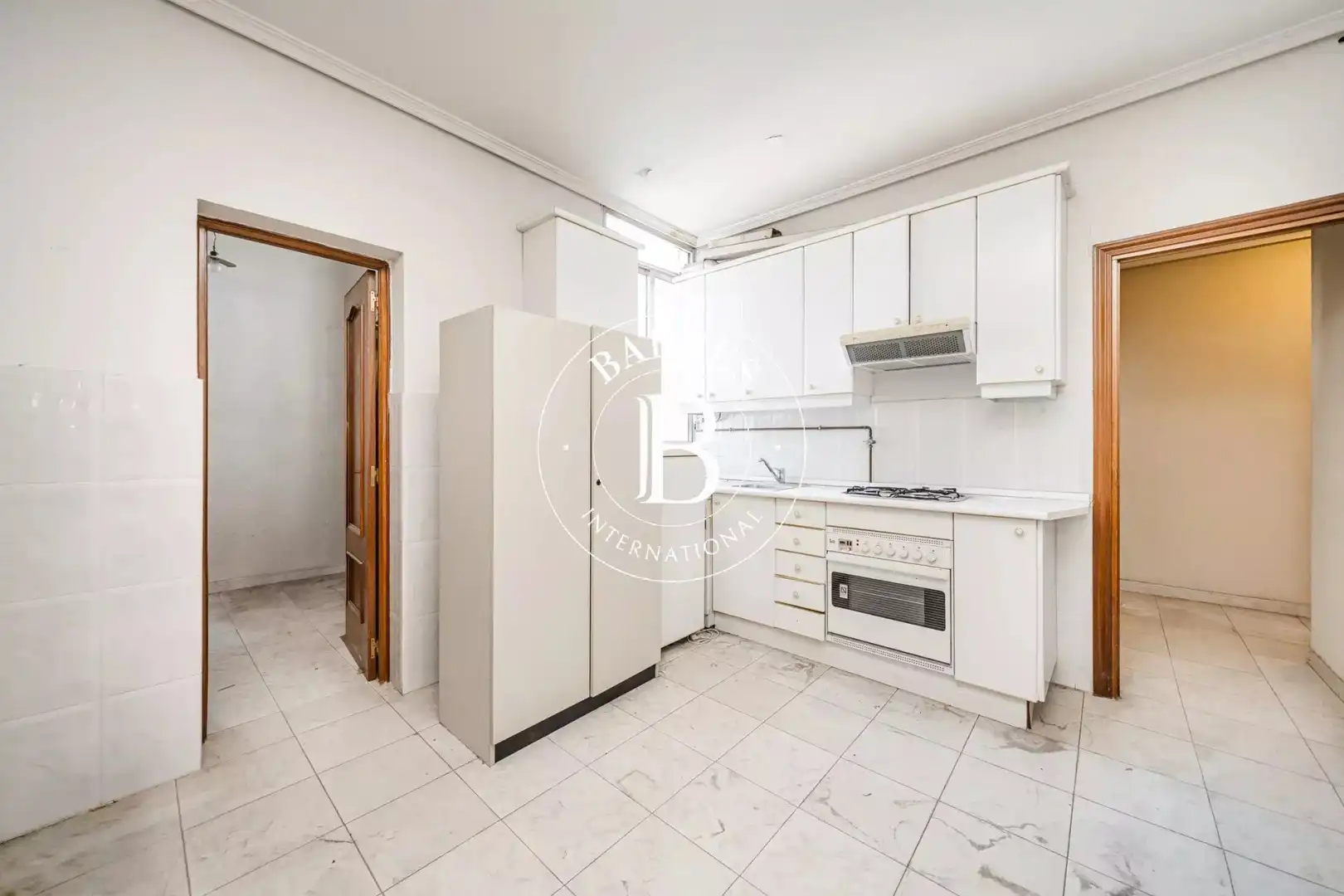 Cocina de Piso en venta en Madrid con Calefacción y Balcón