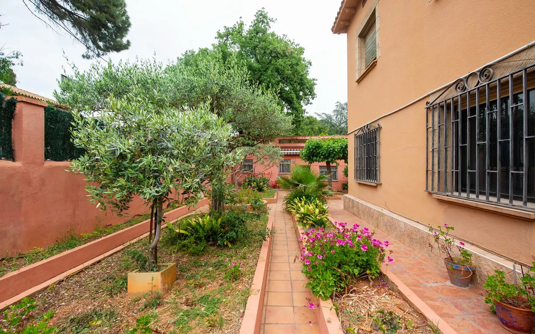 Garten von Haus oder Chalet zum Verkauf in Sant Boi de Llobregat mit Privatgarten und Terrasse