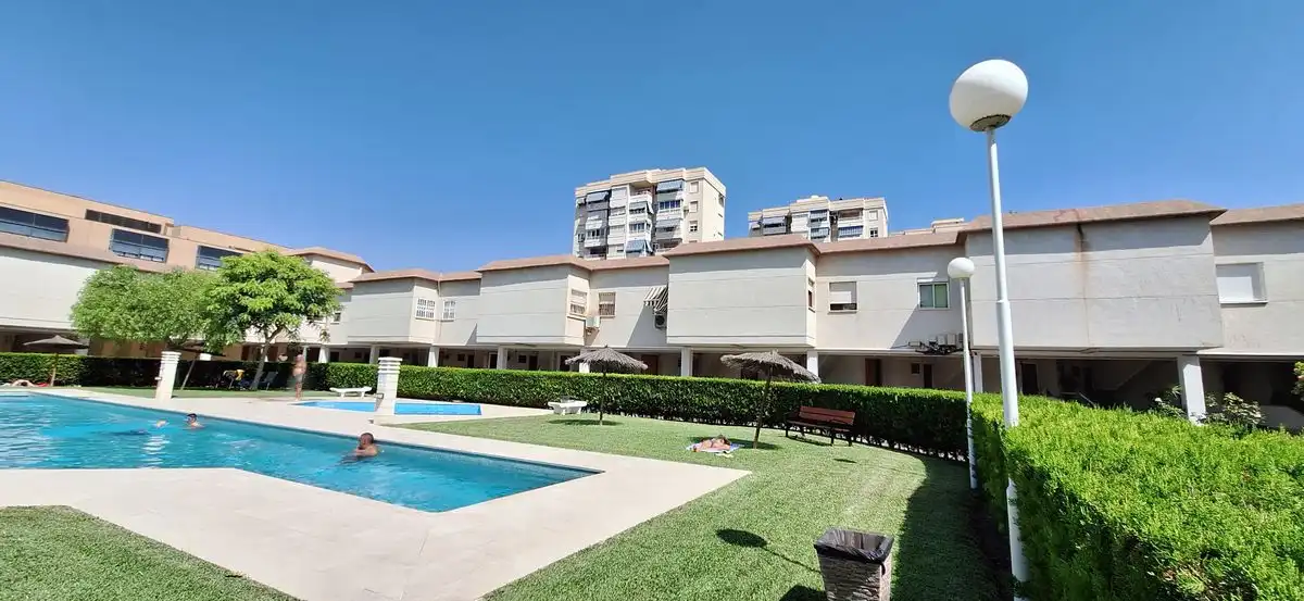 Adosado con terraza en venta en Avenida Países Escandinavos, imagen 27