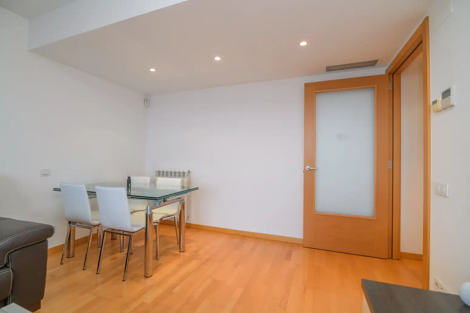 Comedor de Piso en venta en Viladecans con Aire acondicionado, Calefacción y Jardín privado