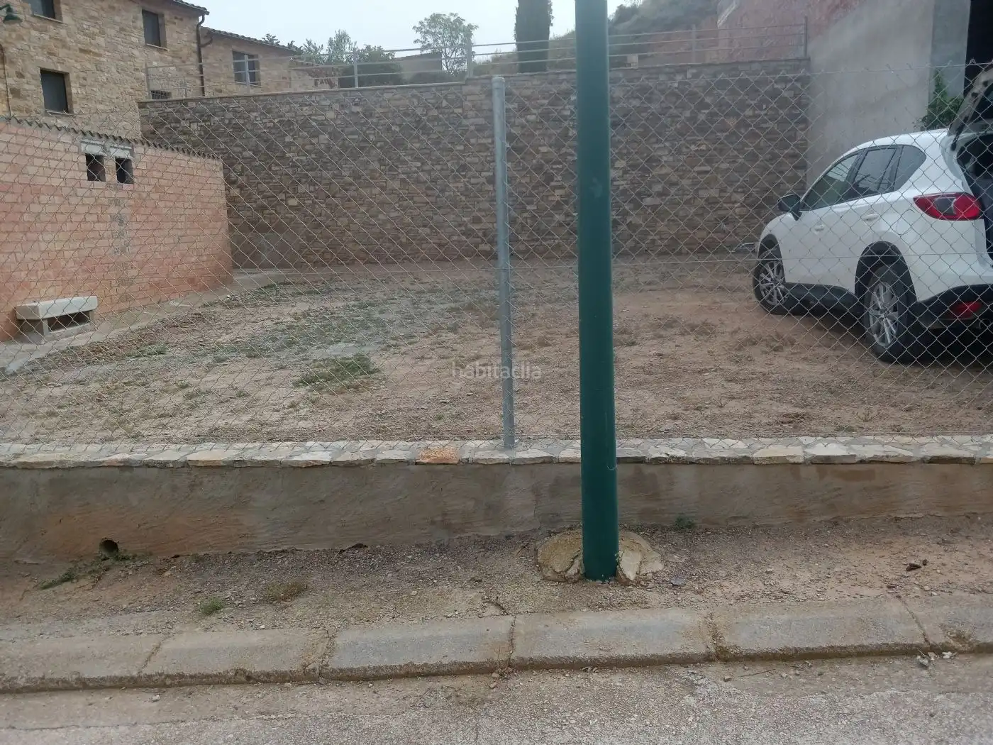 Residential land for sale in Carrer Raval de Migdia 11