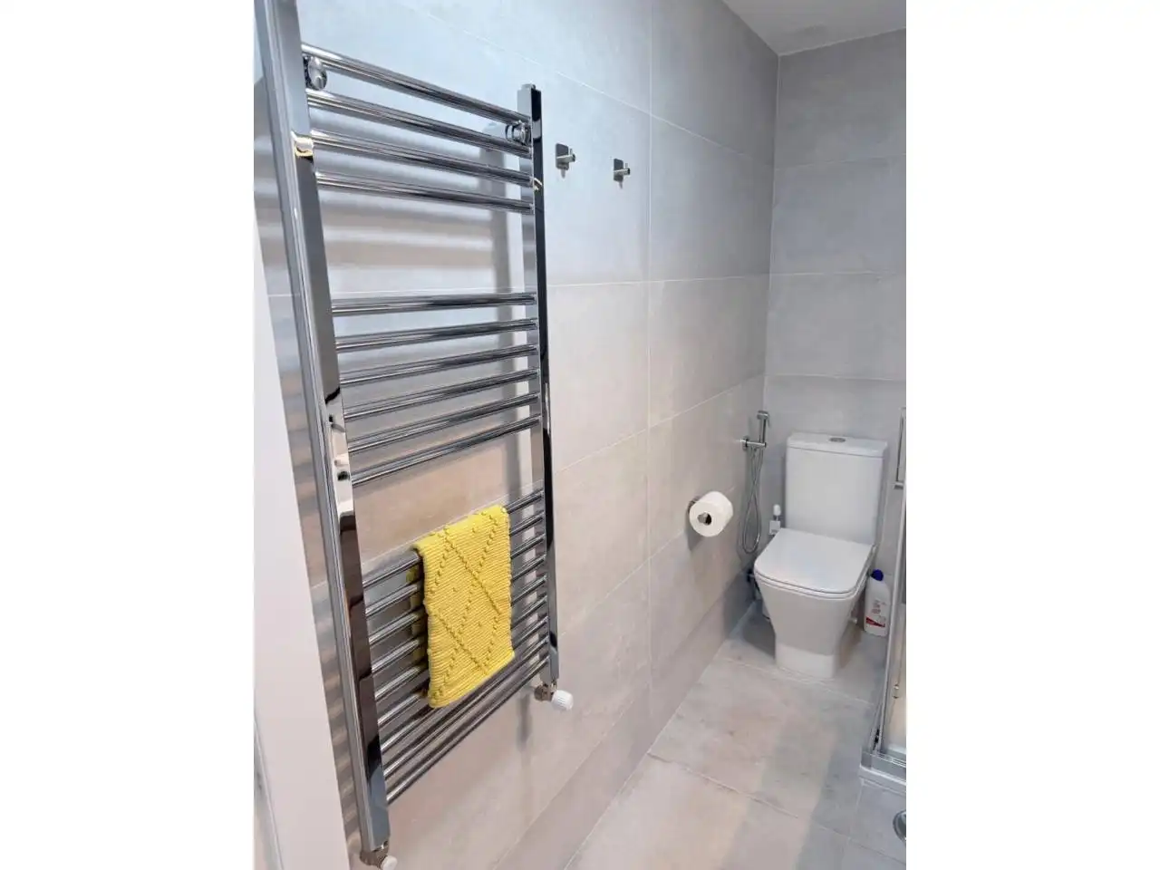 Baño de Piso de alquiler en Badajoz con Calefacción y Terraza