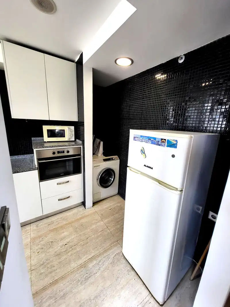 Cocina de Piso de alquiler en Vigo  con Amueblado, Horno y Lavadora
