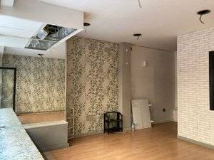 Local comercial en Alquiler en Alamillo