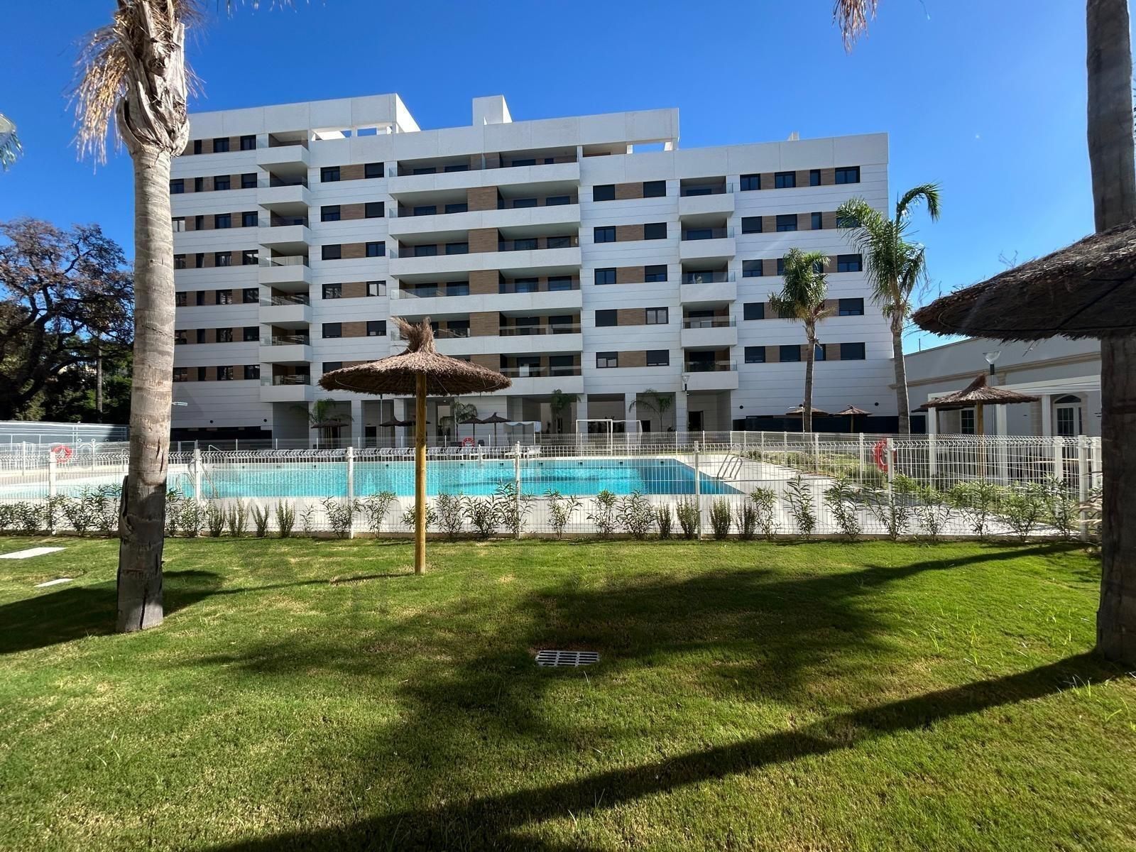 Piscina de Piso de alquiler en Jerez de la Frontera con Aire acondicionado, Jardín privado y Terraza