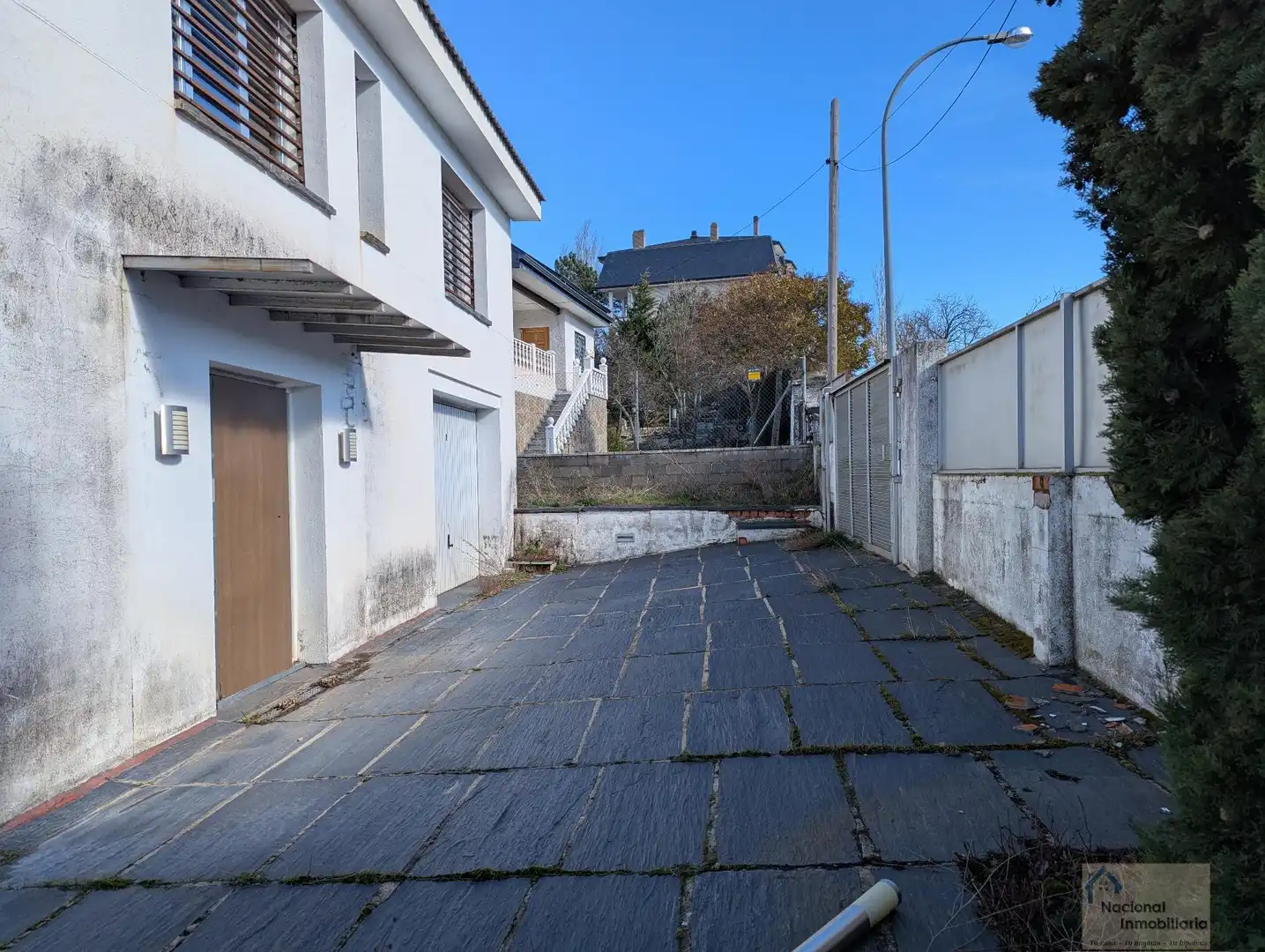 Vista exterior de Casa o chalet en venta en Becerril de la Sierra con Terraza, Trastero y Alarma