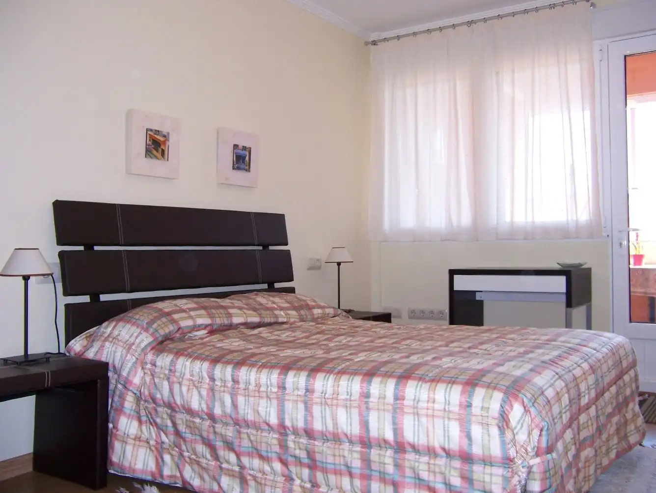 Habitación de Apartamento de alquiler en Cariño con Calefacción, Parquet y Terraza