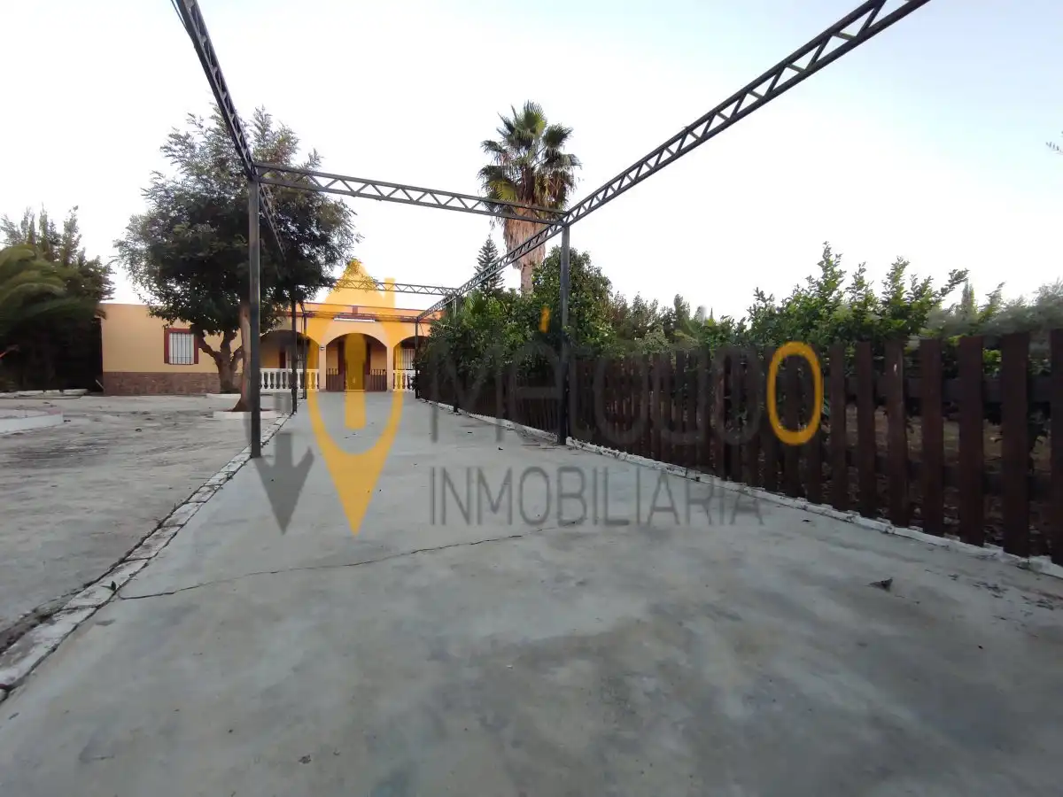 Casa o chalet en venta en Carmona, Carmona