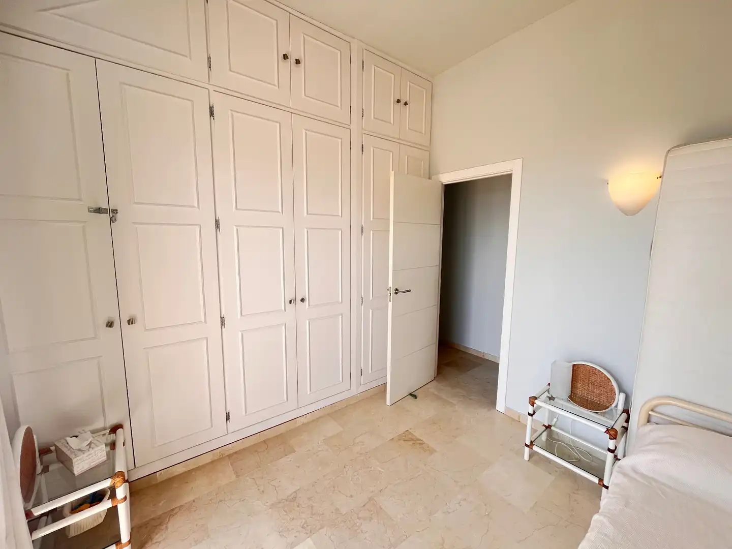 Schlafzimmer von Maisonette zur Miete in Marbella mit Klimaanlage, Terrasse und Möbliert