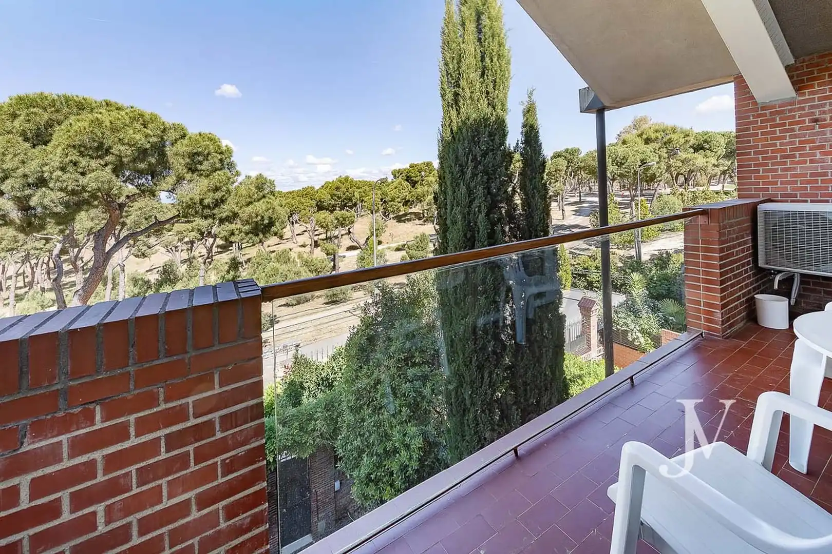Terrassa de Casa adosada de lloguer en Madrid amb Aire condicionat, Calefacció i Jardí privat