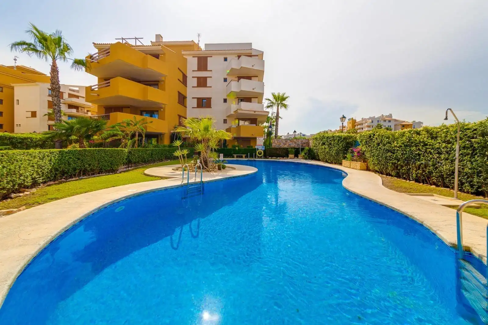 Apartments for sale in Calle C. Mar de Fondo, 2, Punta Prima