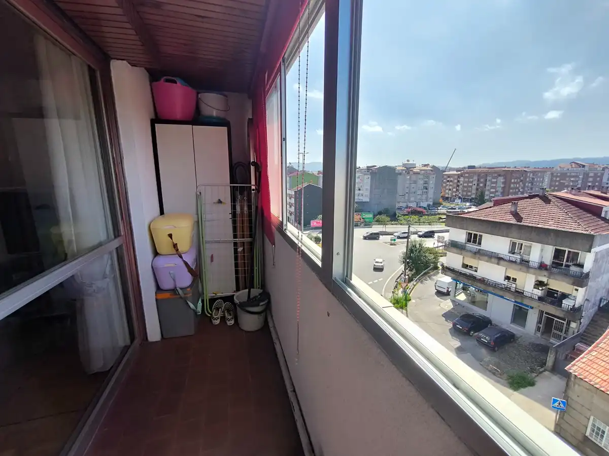 Balcony of Flat for rent in Vilagarcía de Arousa  with Heating, Parquet flooring and Furnished