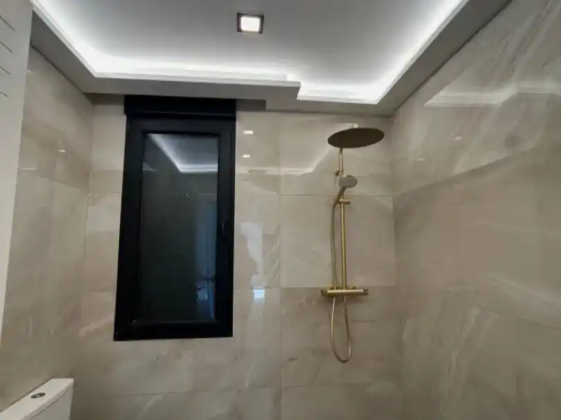 Bany de Casa o xalet de lloguer en Valdemorillo amb Aire condicionat, Jardí privat i Parquet